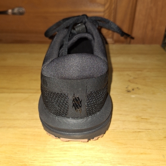 Brooks Revel 7 Men\'s Black Running Shoes In A Size 12.5D. New With A Flaw main image 13